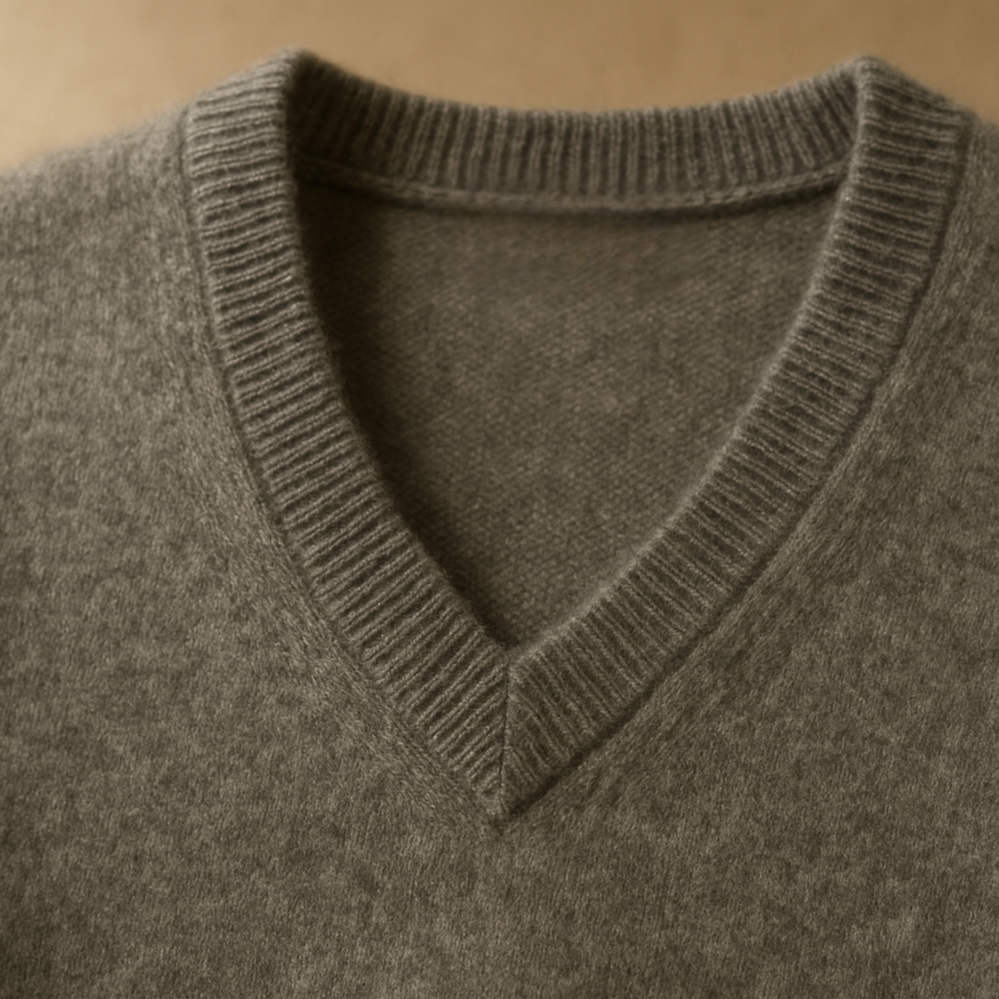 MOUNTAIN BREEZE V-NECK CASHMERE